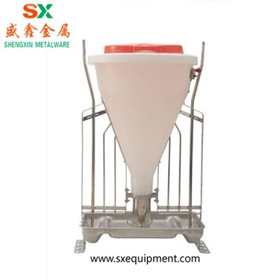 Kahepoolsed roostevabast terasest söötjad sigadele